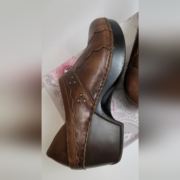 Women Dansko brown shoes size 38 - Picture 12 of 13